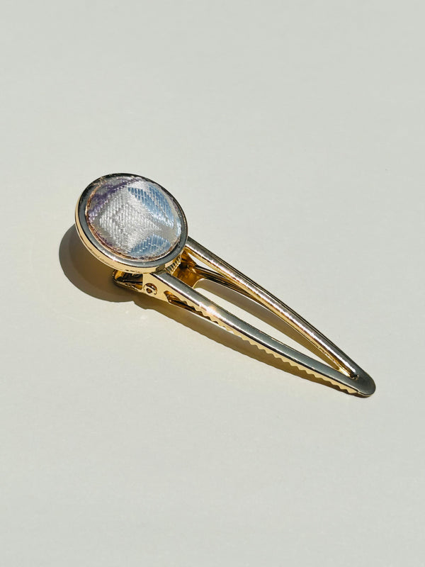 Hairpin in zhuangjing fabric